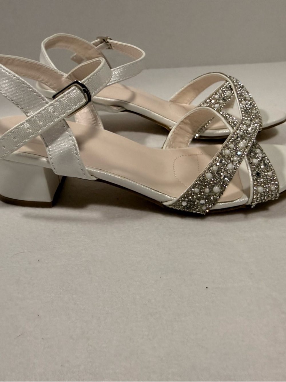 DB Studio Girls Dress Shoes Size 2 New - Picture 3 of 7